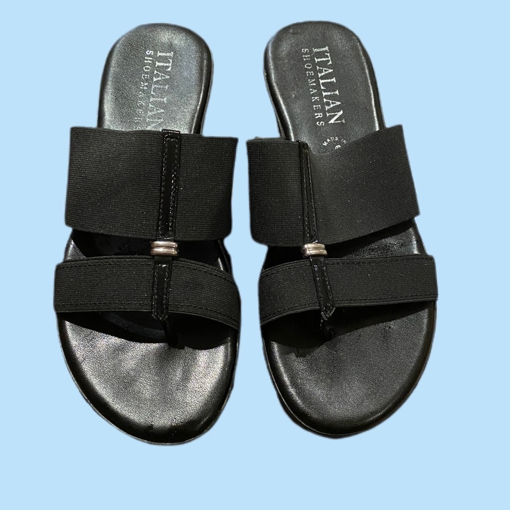 3 for$40  Italian ShoeMakers Black Sandals size 7